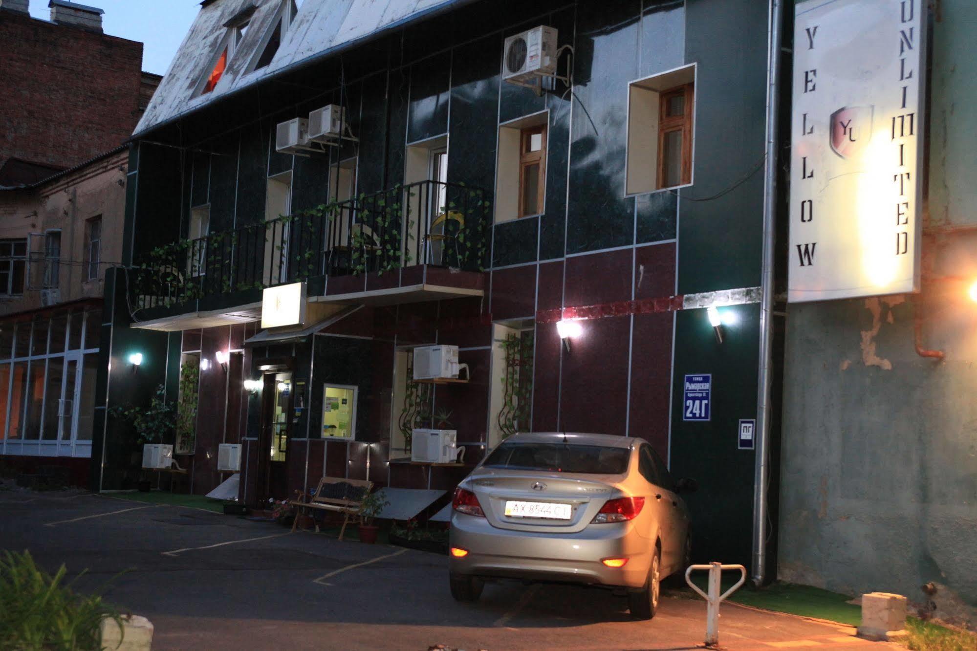 Yellowunlimited Hotel Harkiv Exterior foto